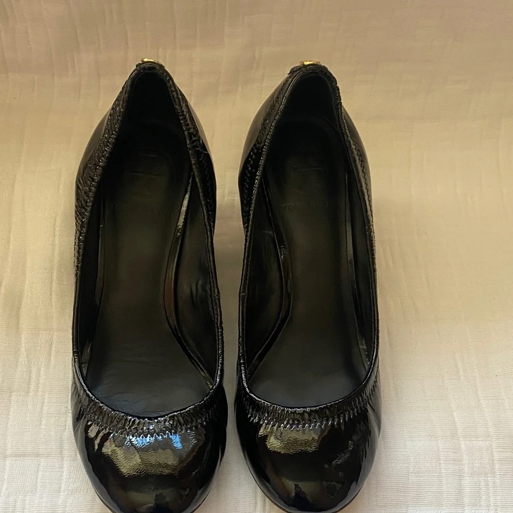 Tory Burch glossy black